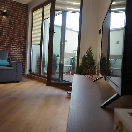 Bright, Comfortable And Cozy Apartment *